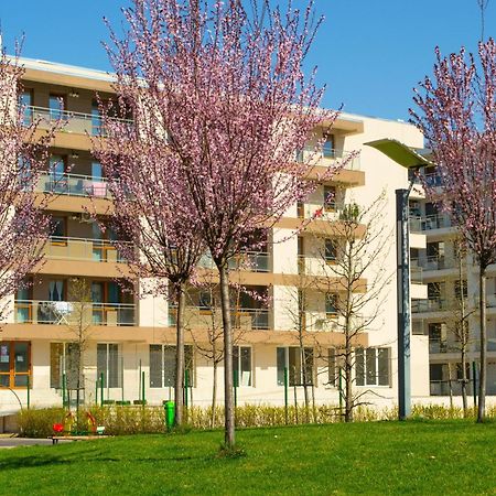 Apartment Solar D3, Private Parking, One Bedroom Bucharest Exterior photo