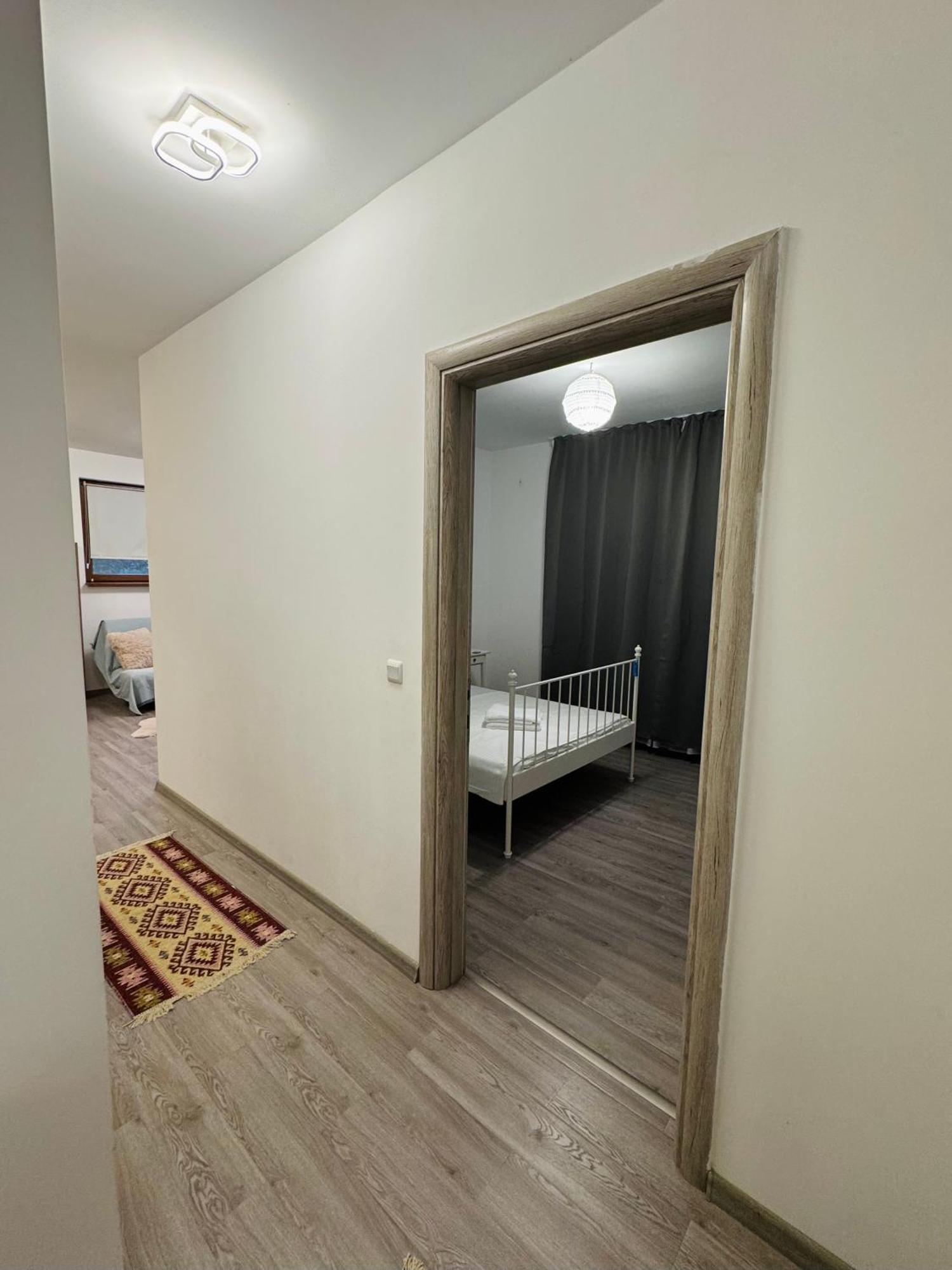 Apartment Solar D3, Private Parking, One Bedroom Bucharest Exterior photo