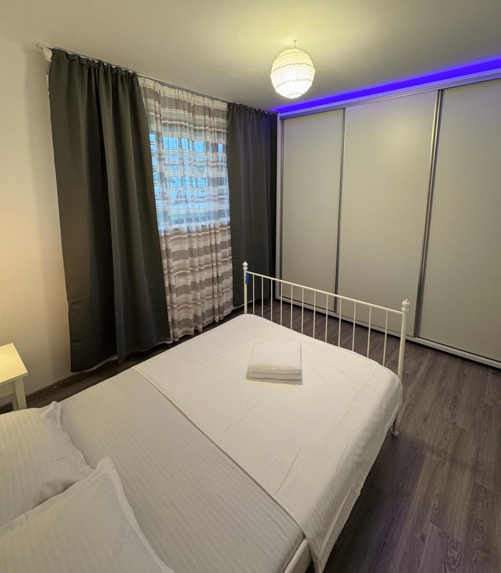 Apartment Solar D3, Private Parking, One Bedroom Bucharest Exterior photo